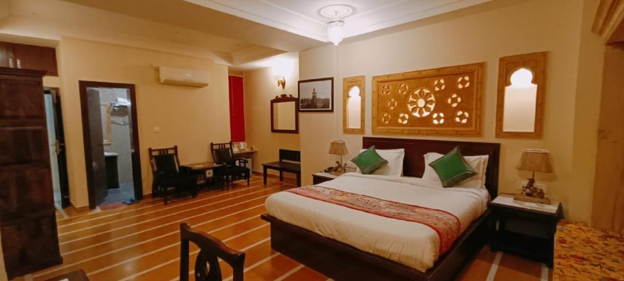 Del Hotel Dzsaiszalmer Kültér fotó
