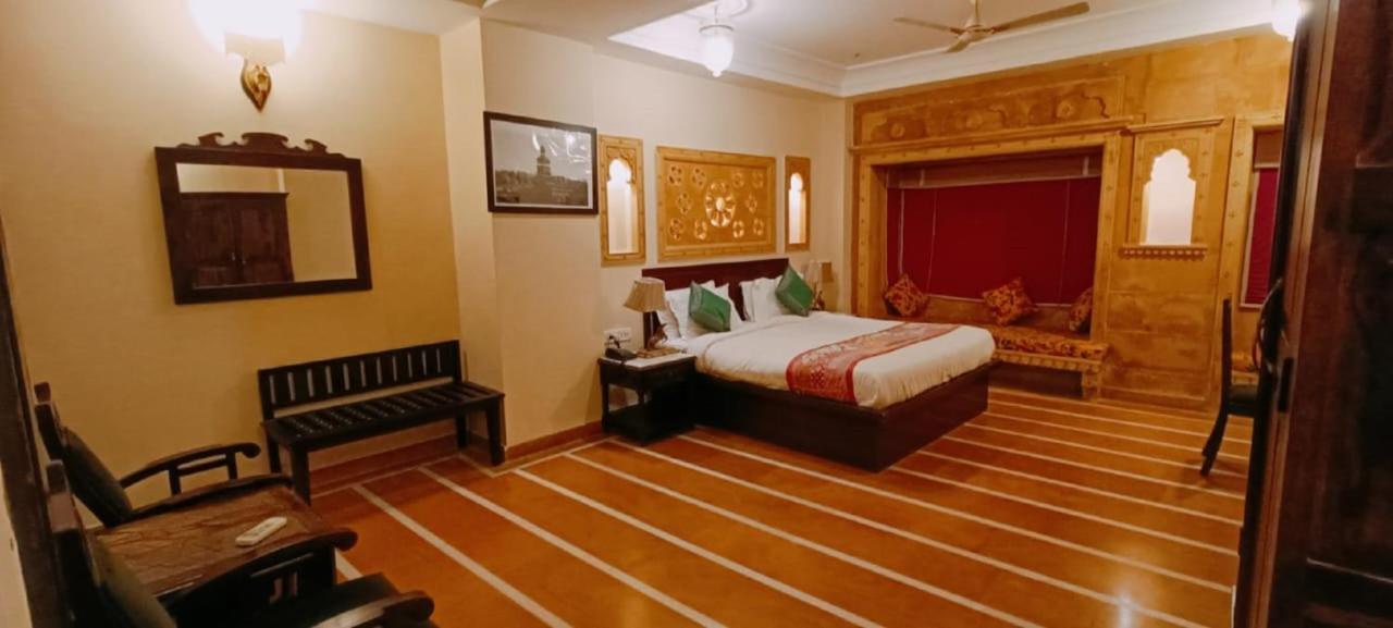 Del Hotel Dzsaiszalmer Kültér fotó