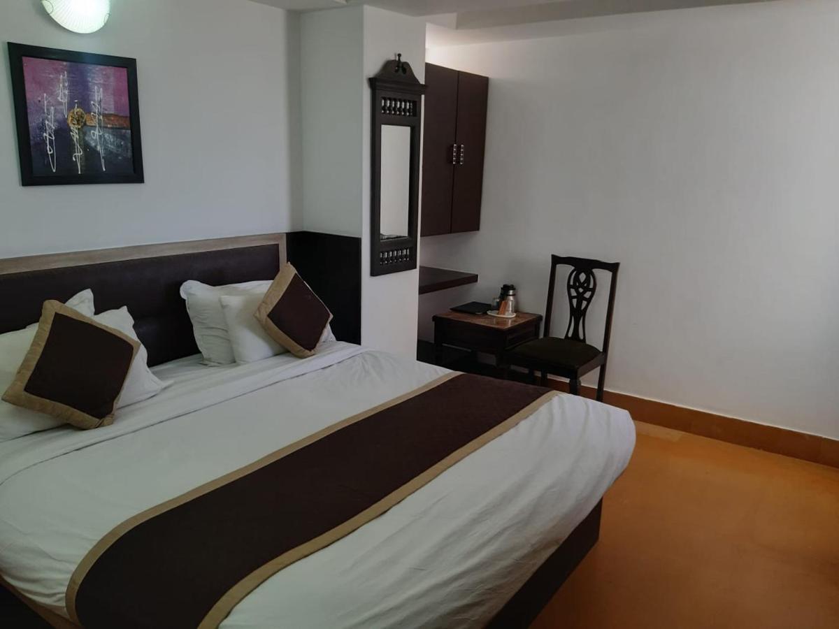 Del Hotel Dzsaiszalmer Kültér fotó